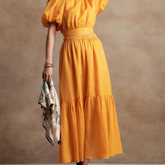 Banana Republic Dresses & Skirts - Banana Republic RAMIE MAXI SKIRT